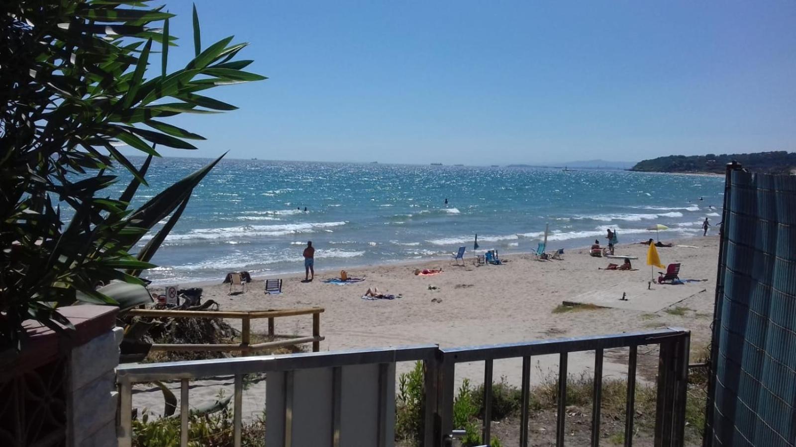 Altafulla, Primera Linea De Mar Con Acceso Directo A La Playa Buitenkant foto